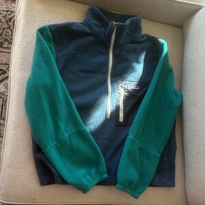 Patagonia Teal and Navy Half-Zip Fleece Pullover size small